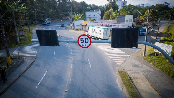 Blumenau instala novos pontos de fiscalização no trânsito; confira locais