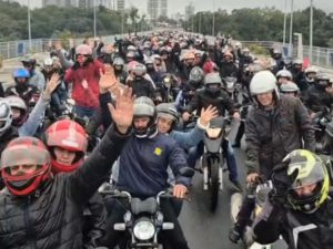 Motociata termina com mais de 200 multas neste domingo