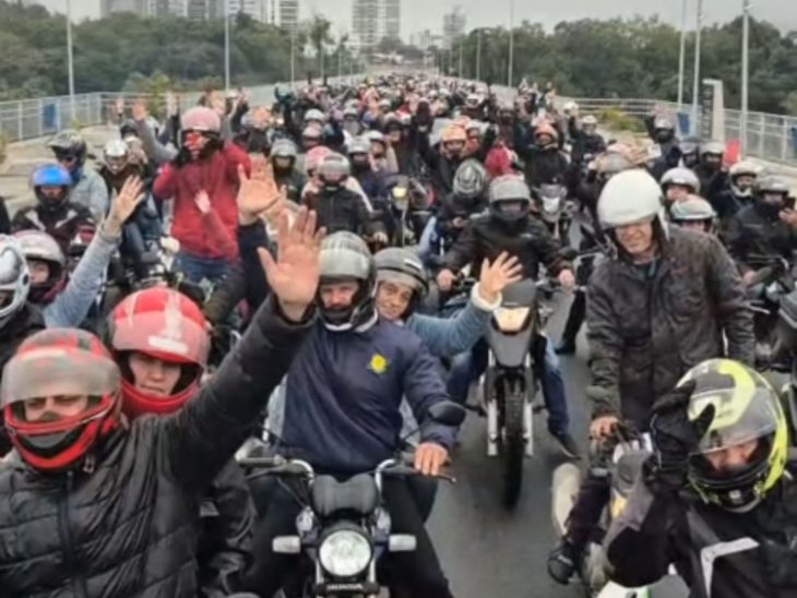 Motociata termina com mais de 200 multas neste domingo
