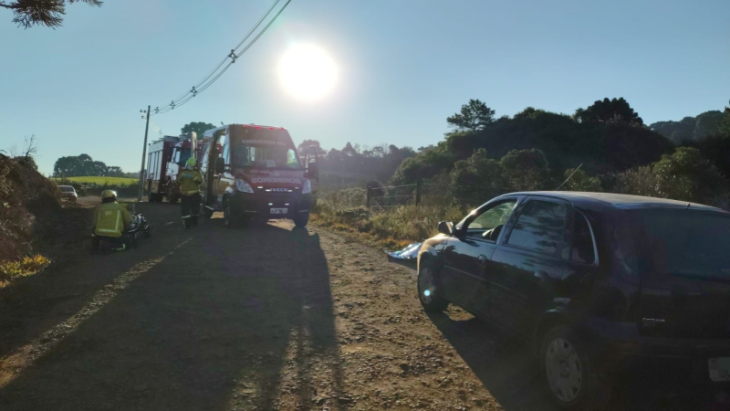 Motorista morre após carro sair da pista e tombar em cidade catarinense
