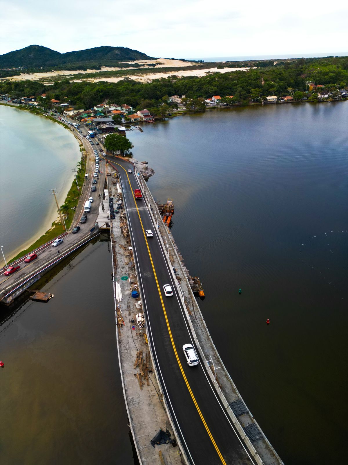 Governador e prefeito inauguram nova Ponte da Lagoa; trânsito está liberado