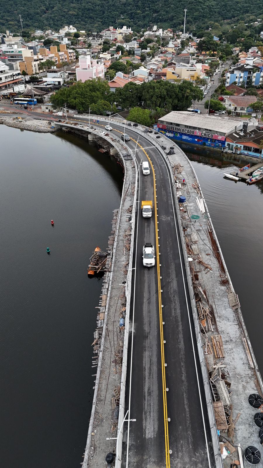 Governador e prefeito inauguram nova Ponte da Lagoa; trânsito está liberado