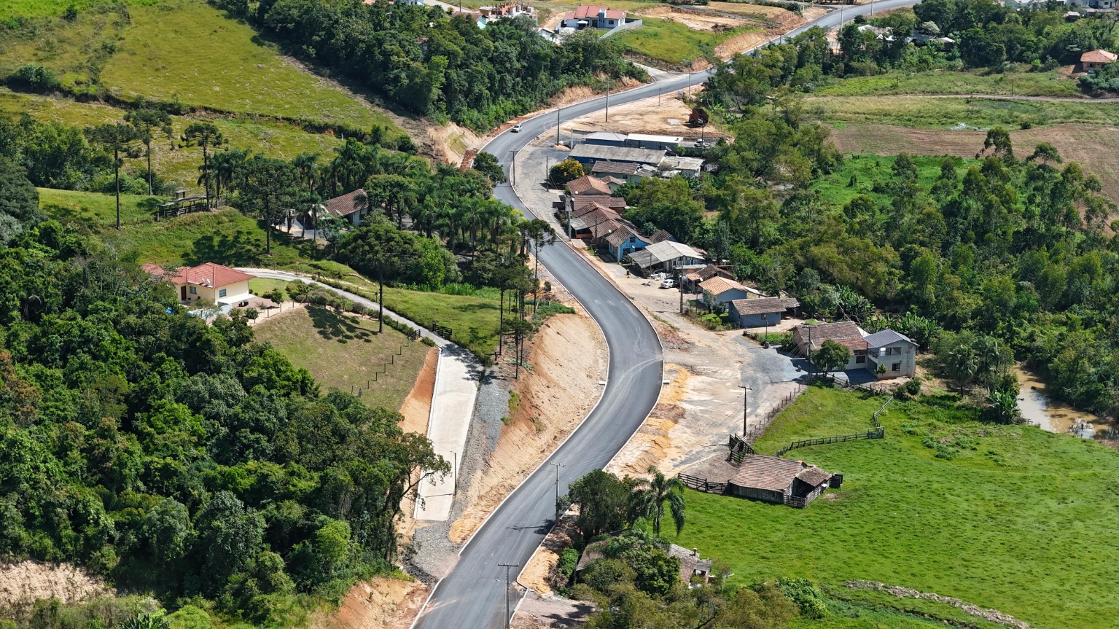 Ituporanga: pavimentação de rodovia aguardada há 40 anos entra na reta final