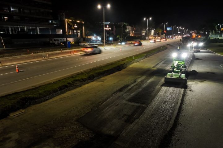 Governos estudam deixar 3ª faixa da SC-401 exclusiva para veículos pesados