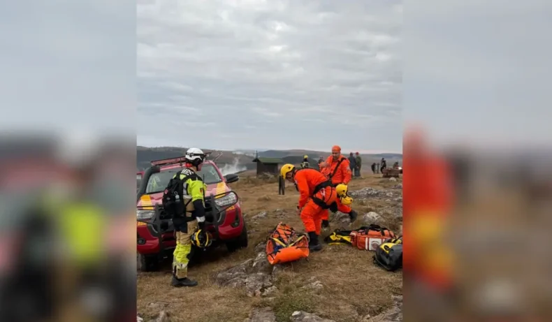 Bombeiros localizam criança que caiu em cânion entre SC e RS