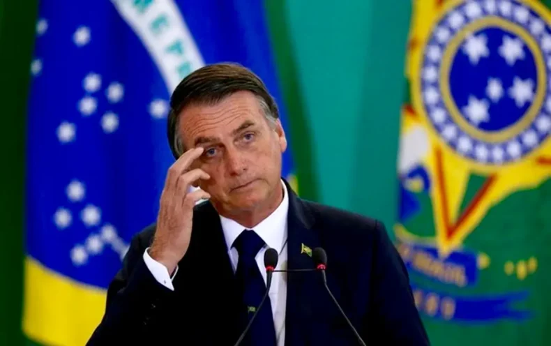 Bolsonaro tenta reverter condenação e pressiona STF com novo recurso