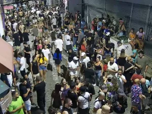 Centro de Florianópolis tem novas regras para funcionamento de bares