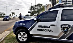 Motorista que usar faixa exclusiva para ônibus na Beira-Mar Norte será multado
