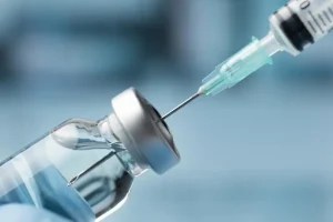 SUS passa a oferecer nova vacina contra pneumonia e meningite para crianças