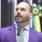 “Moraes passou dos limites, diz Eduardo Bolsonaro”