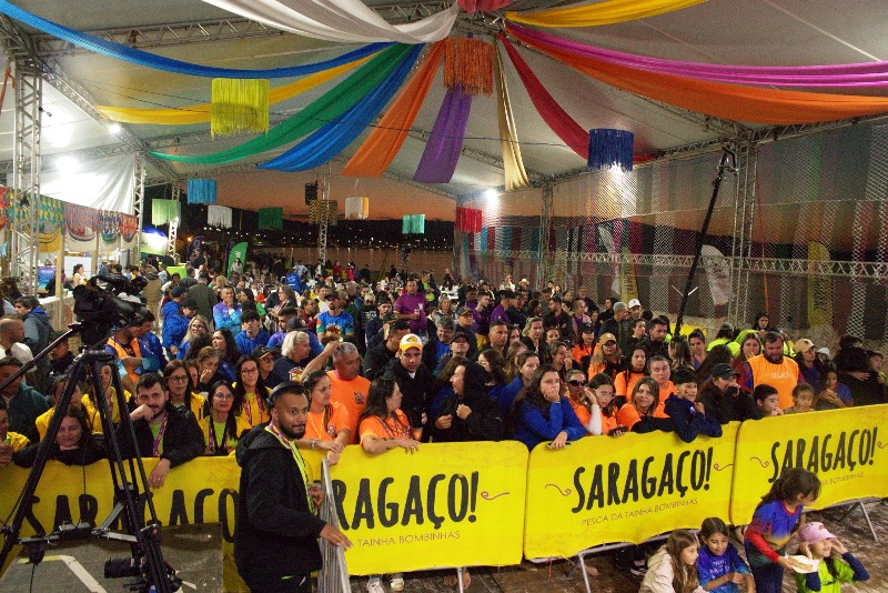 Saragaço celebra cultura da pesca artesanal e a união dos ranchos em Bombinhas
