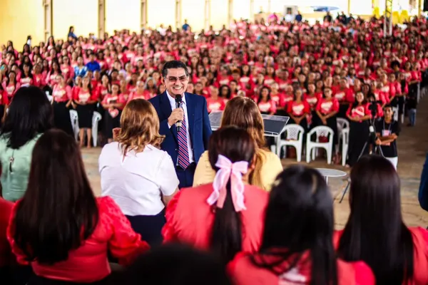 “Branquinha é mais caro”: pastor orienta fiéis sobre casamento e viraliza na internet