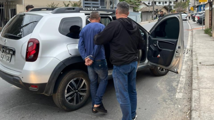 Condenado por estupro é preso em SC após fugir da Paraíba