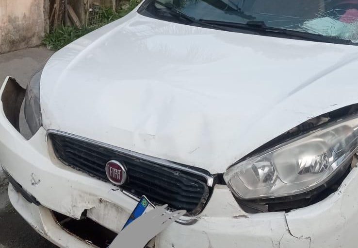 Motociclista fica em estado grave em colisão com carro