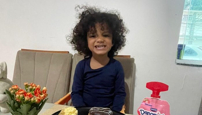 Mãe acusa hospital de negligência após morte de menina de 3 anos