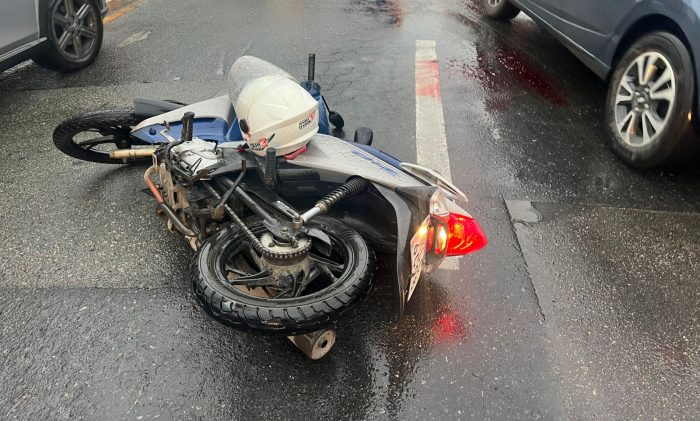 Morre no hospital a motociclista atingida por caminhão em Camboriú