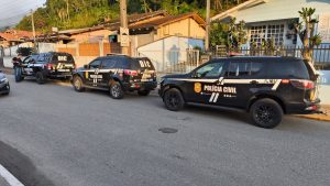 Polícia fecha o cerco em residências e comércio no combate ao tráfico de drogas