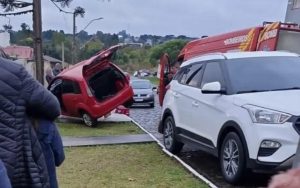 Menina de 8 anos morre após ser atropelada e arrastada por carro