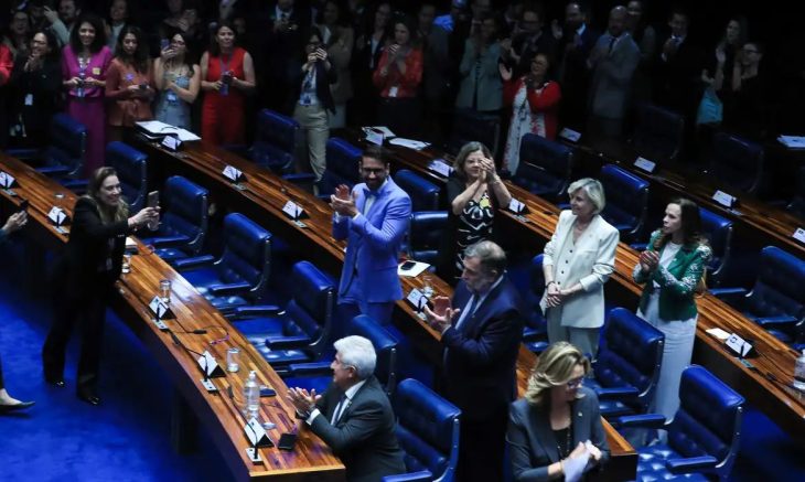Projeto contra adultização de crianças é aprovado no Senado
