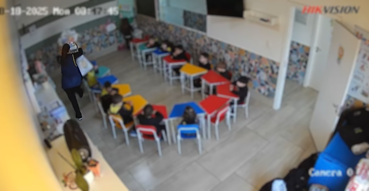 Vídeo: professora agride criança de 4 anos em escola particular