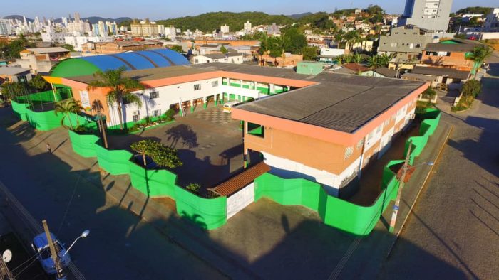 Aulas são suspensas após suposta tentativa de atentado em escola