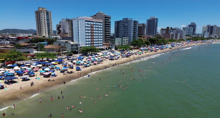Balneário Piçarras abre licitação para engordamento da faixa de areia