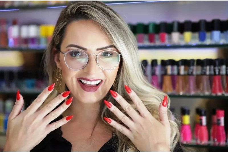 Saiba quem era a empresária encontrada morta em motel com esposo PM - Guararema News