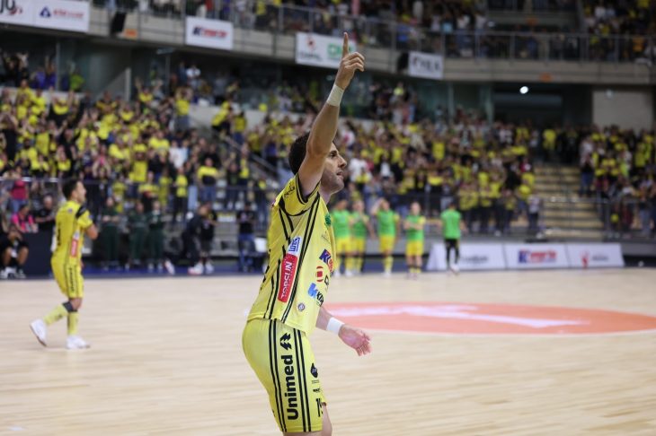 Jaraguá Futsal vence JEC de virada pela Liga Nacional