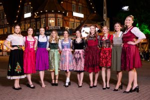Oktoberfest Blumenau: conheça as finalistas do concurso da realeza