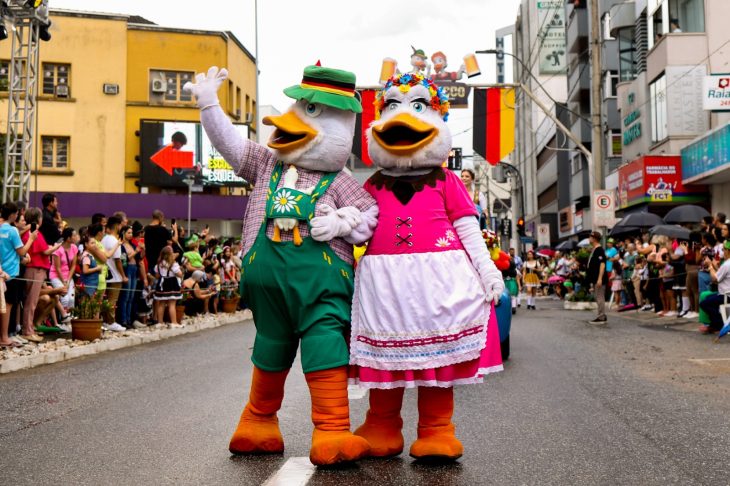 Abertura da 38ª Fenarreco será com desfile na Beira Rio