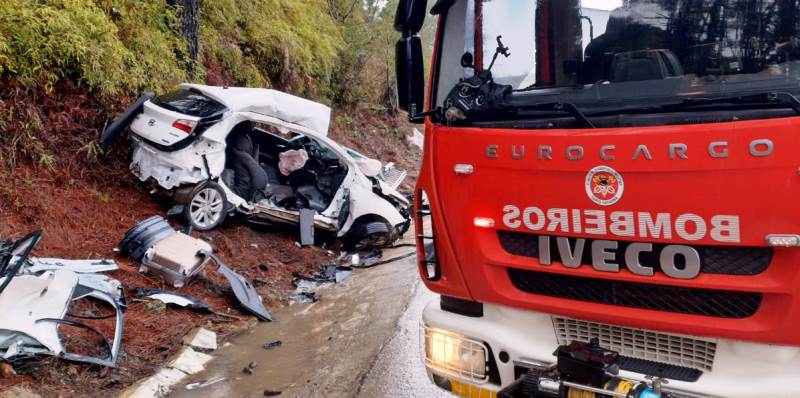 Acidente grave em rodovia na Grande Florianópolis deixa duas pessoas mortas