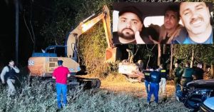Bilhete anônimo ajuda polícia a encontrar carro de vítimas enterrado após sumiço