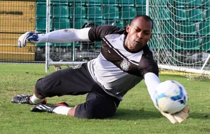 Morre Neneca, ex-goleiro campeão pelo Figueirense em 2014