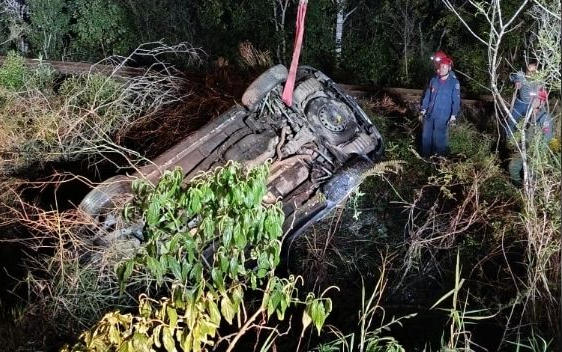 Motorista morre após carro sair da pista em curva na SC-445