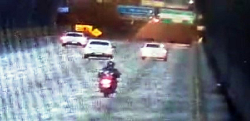 Motoboy de 33 anos morre ao perder controle da moto no túnel Antonieta