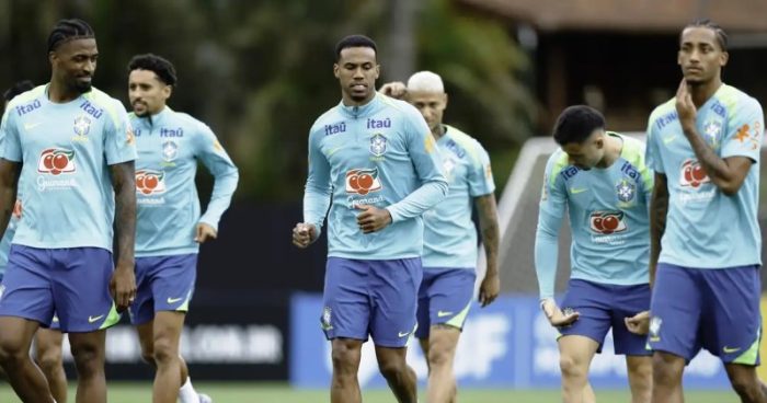 Ancelotti comanda primeira atividade com todos os convocados