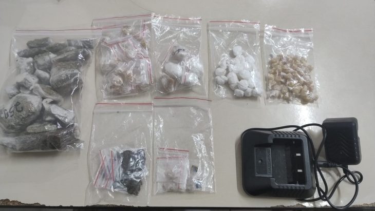 Suspeito de tráfico de drogas morre em confronto com a PM