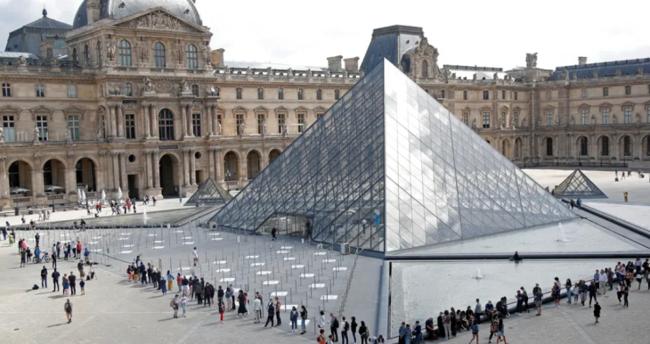 Suspeitos de roubo milionário no Museu do Louvre são presos