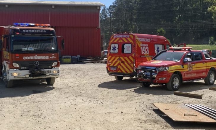 Trabalhador morre após ser atingido por máquina