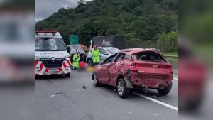 Acidente deixa irmãs feridas em estado grave na BR-101