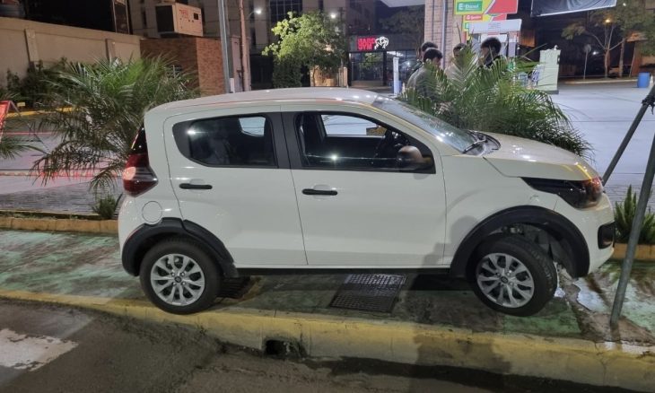 Motorista embriagado é preso após causar acidente em posto