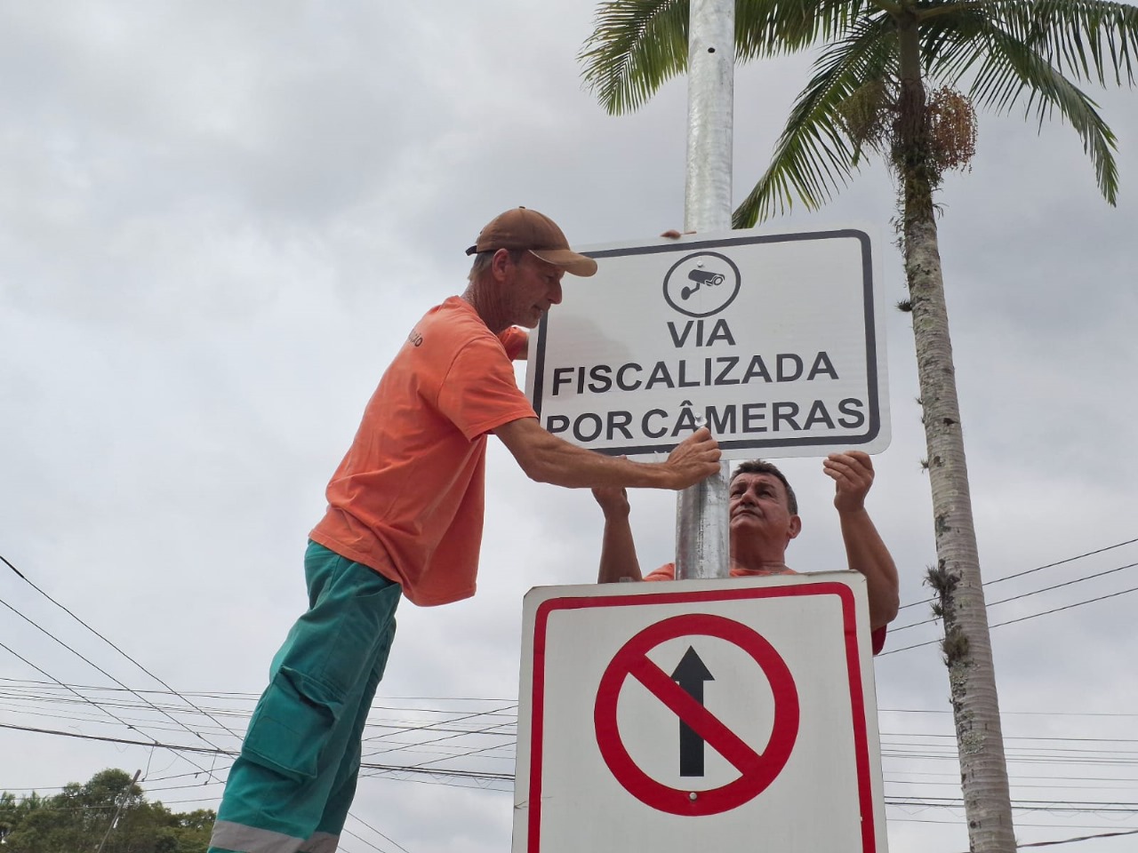 Brusque inicia videomonitoramento de vias públicas