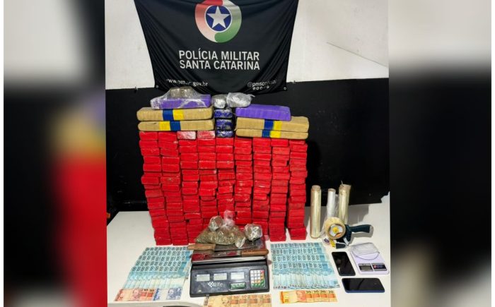 PM localiza mais de 150 quilos de maconha entre Itajaí e Joinville