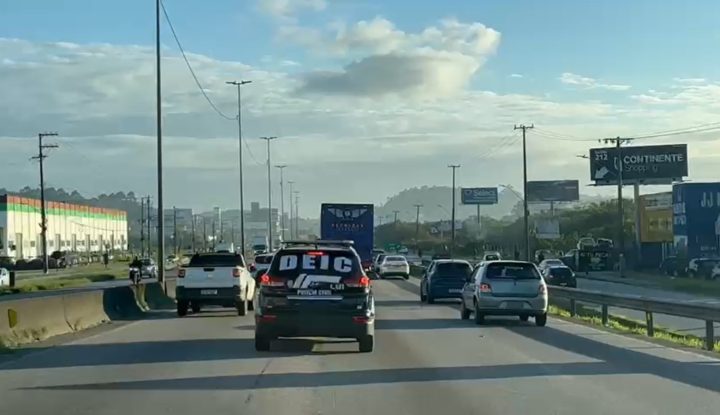 Megaoperação contra facção acaba com cinco presos em Florianópolis