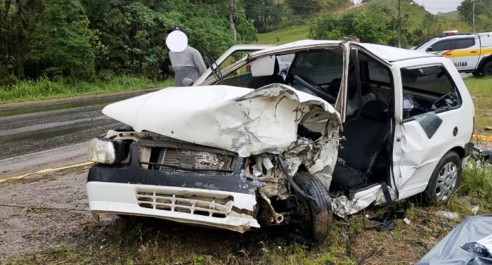 Vídeo: colisão grave entre três veículos termina em morte na SC-370