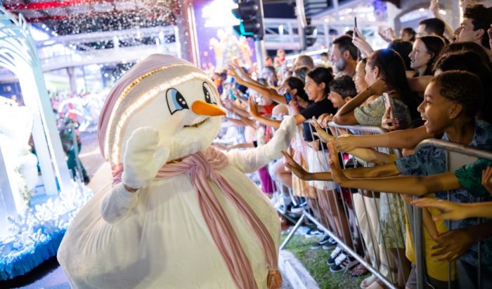 Confira a programação de desfiles natalinos em Blumenau; o 1º será neste fim de semana