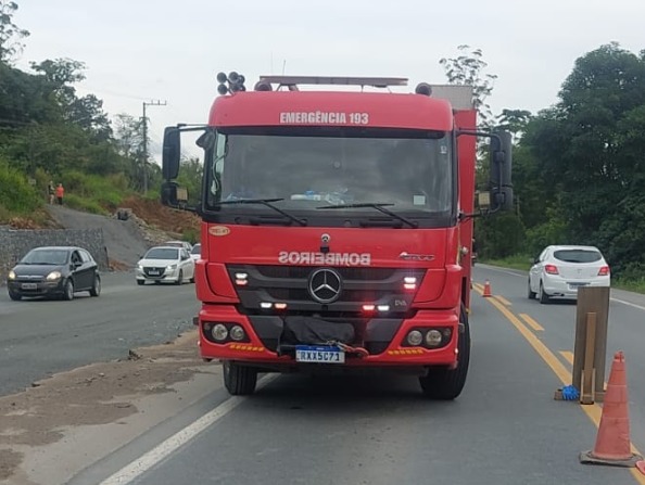 Motociclista morre após colisão com dois carros na BR-470