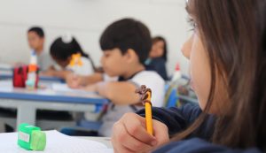 Quase 3 mil alunos da rede municipal passam por avaliação auditiva em Blumenau