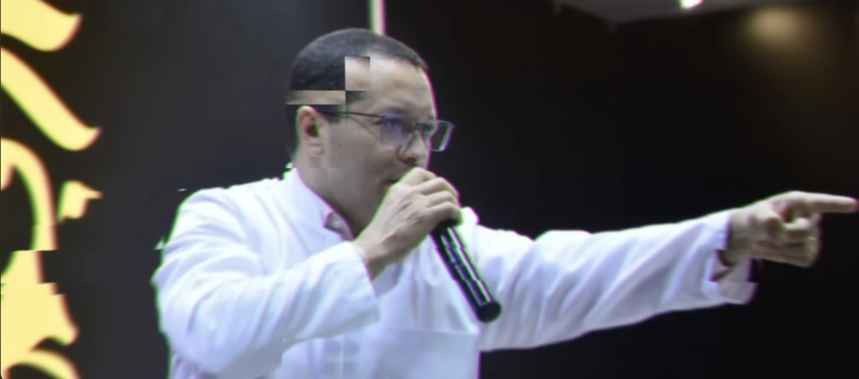 Pastor que confessou traição publicamente volta a realizar cultos