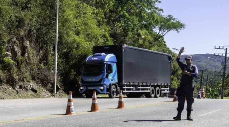 Bombinhas amplia regras para circulação de ônibus e caminhões durante o verão